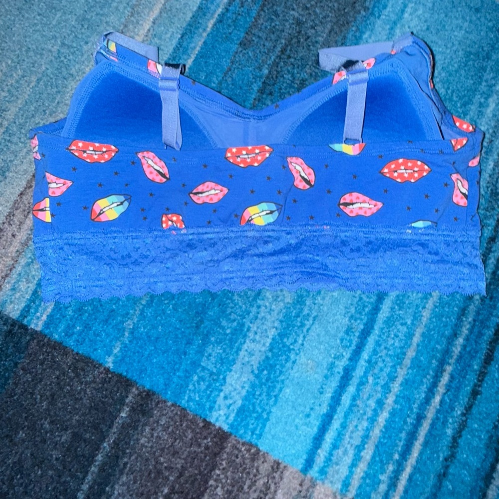 Torrid Playful Rainbow Lips Bralette- Size- 2-2X - Picture 6 of 10